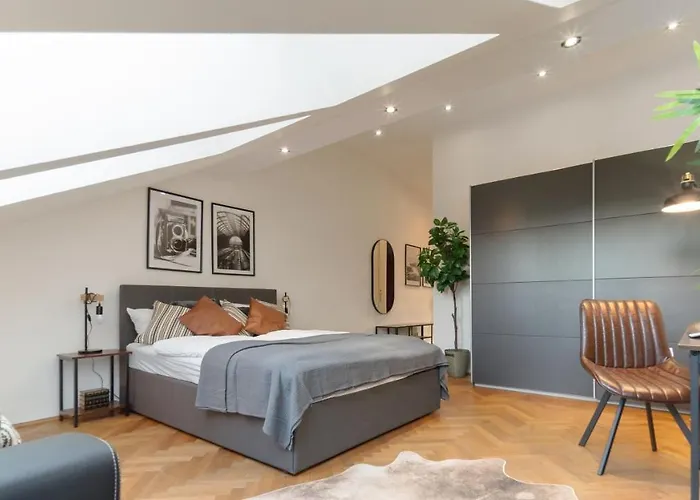 Designer Apartments, 2 Min To U1 Reumannplatz