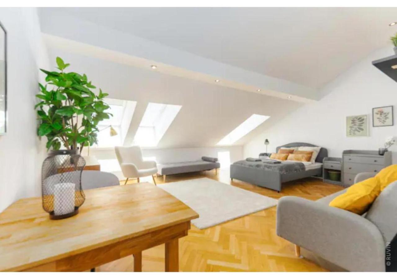 Apartment Designer Apartments, 2 Min To U1 Reumannplatz *