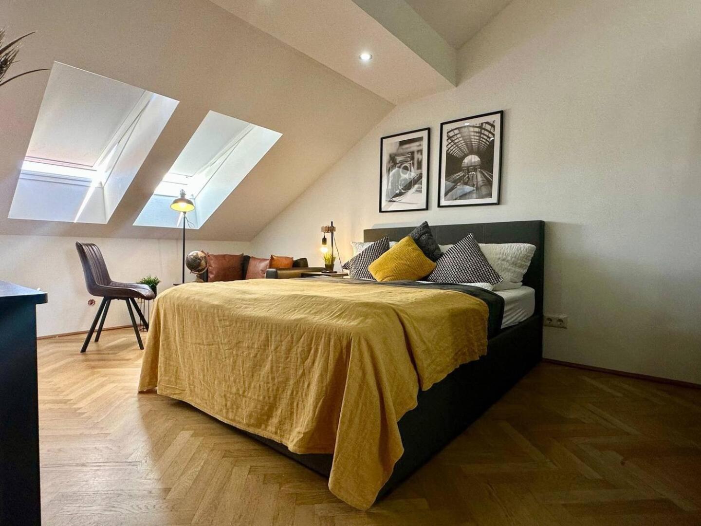 Designer Apartments, 2 Min To U1 Reumannplatz *