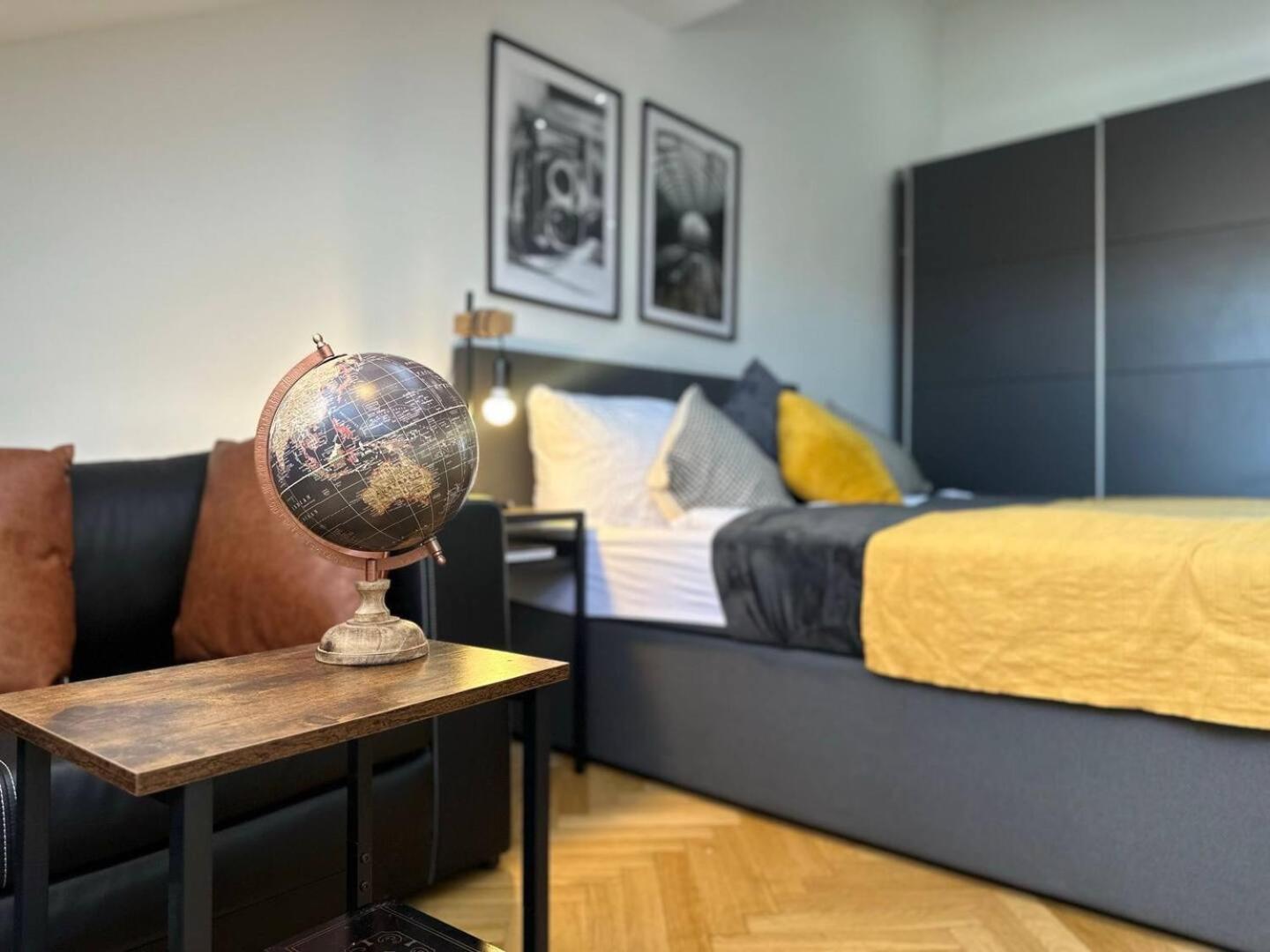 Designer Apartments, 2 Min To U1 Reumannplatz